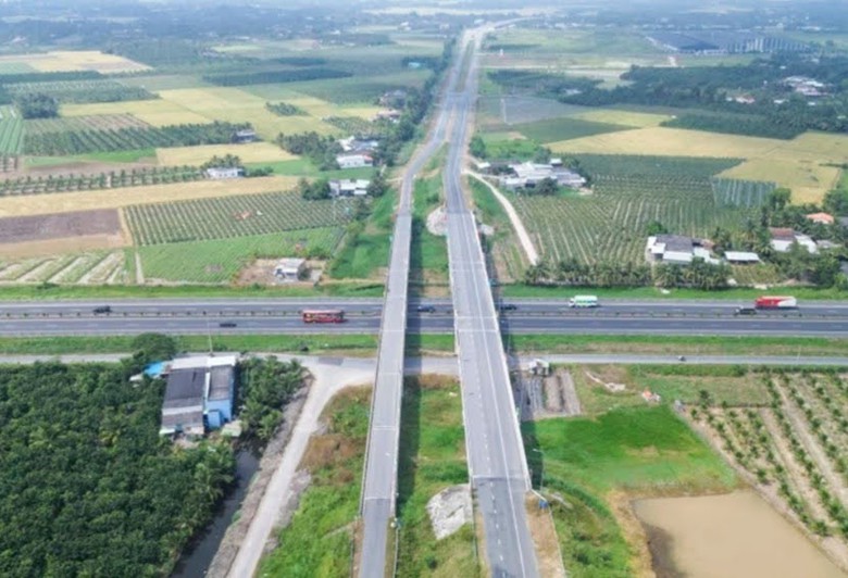 Long An: Sẽ mở rộng đoạn vành đai Tân An lên 6 làn xe- Ảnh 1. Long An: Sẽ mở rộng đoạn vành đai Tân An lên 6 làn xe- Ảnh 1.