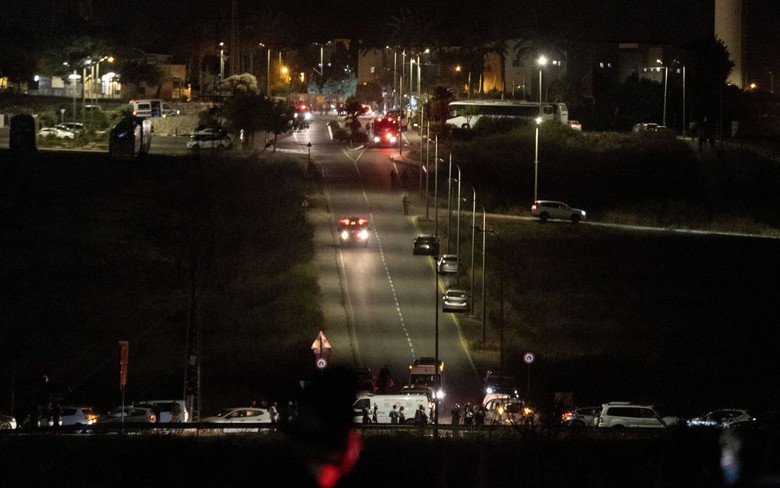 H&eacute; lộ loại vũ kh&iacute; của Hezbollah xuy&ecirc;n ph&aacute; ph&ograve;ng kh&ocirc;ng, đ&aacute;nh thẳng căn cứ qu&acirc;n sự Israel