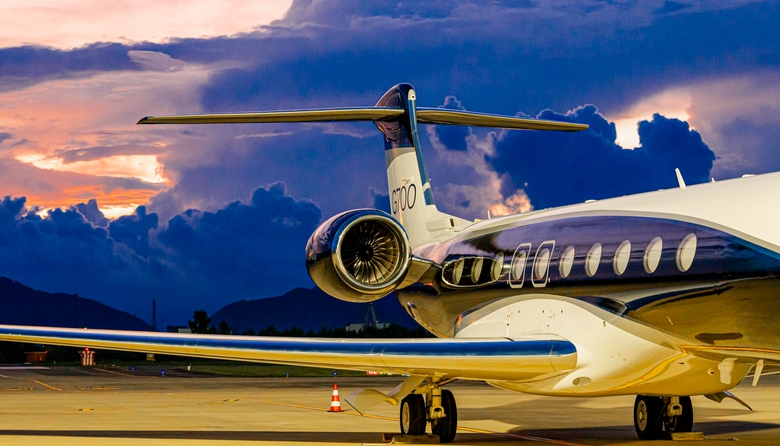 Cận cảnh loạt m&aacute;y bay si&ecirc;u sang chở 50 tỷ ph&uacute; thế giới vừa đ&aacute;p xuống s&acirc;n bay Đ&agrave; Nẵng- Ảnh 6.