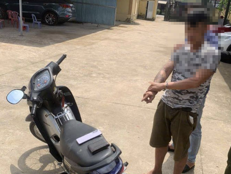 Bắt kẻ cướp xe Grab rồi chạy trốn hơn 150km- Ảnh 1. Bắt kẻ cướp xe Grab rồi chạy trốn hơn 150km- Ảnh 1.