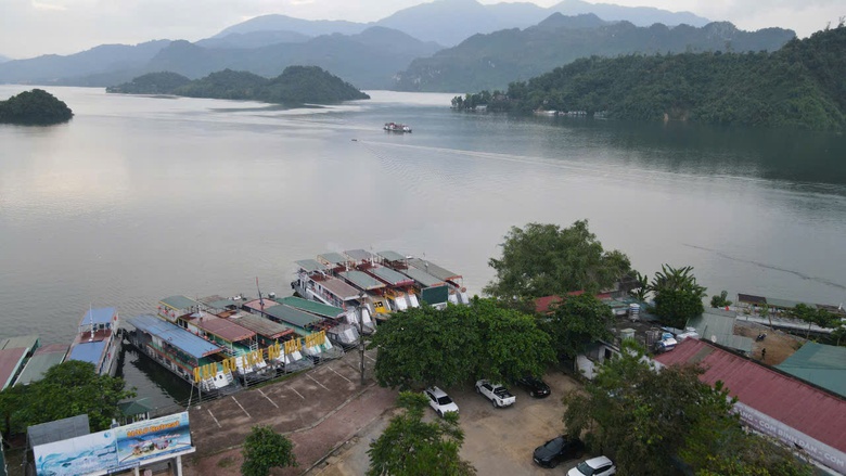 Ho&agrave; B&igrave;nh: Ph&aacute;t triển vận tải gắn với kết nối du lịch v&agrave; th&uacute;c đẩy ph&aacute;t triển kinh tế x&atilde; hội- Ảnh 1.