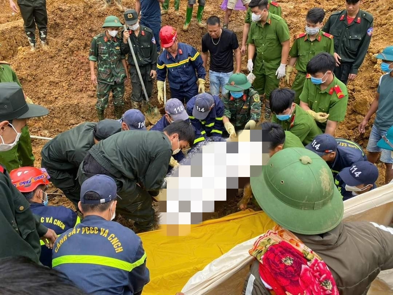 T&igrave;m thấy nạn nh&acirc;n cuối c&ugrave;ng mất t&iacute;ch trong vụ sạt lở tr&ecirc;n QL2 tại H&agrave; Giang- Ảnh 1.