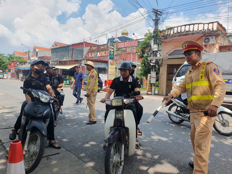 Bất ngờ về số trường hợp vi phạm giao th&ocirc;ng trong 10 th&aacute;ng ở Hải Dương- Ảnh 1.