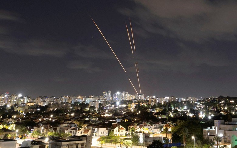 Iran c&oacute; thể đ&atilde; tung t&ecirc;n lửa 