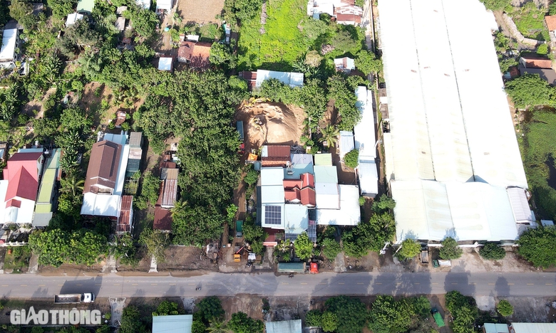 Gia Lai chỉ đạo xử l&yacute; khai th&aacute;c c&aacute;t tr&aacute;i ph&eacute;p, chở qu&aacute; tải sau phản &aacute;nh của B&aacute;o Giao th&ocirc;ng- Ảnh 2.