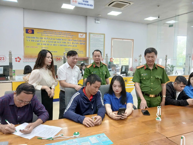 H&agrave; Tĩnh ph&aacute;t động cuộc thi trực tuyến t&igrave;m hiểu ph&aacute;p luật về ATGT- Ảnh 2.