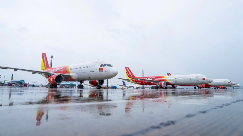 H&agrave;ng kh&ocirc;ng chủ động ứng ph&oacute; b&atilde;o Tr&agrave; Mi, bảo đảm an to&agrave;n bay- Ảnh 1.