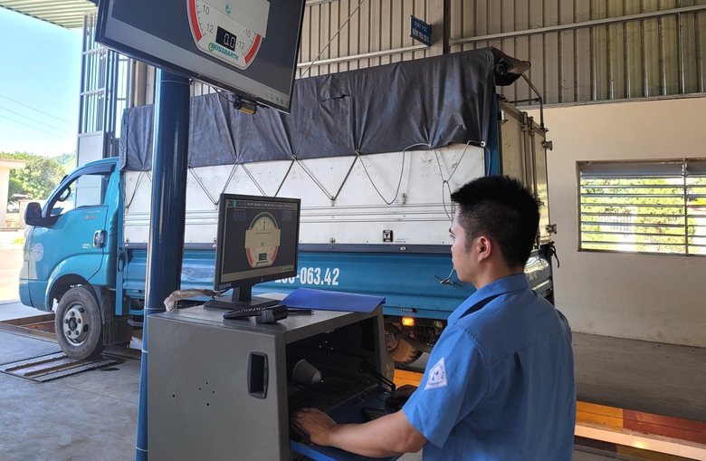 Kiểm so&aacute;t ti&ecirc;u cực đăng kiểm qua dữ liệu điện tử phương tiện thế n&agrave;o?- Ảnh 1.