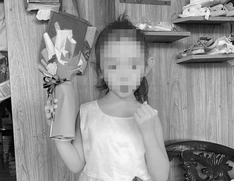 Khởi tố người mẹ vụ b&eacute; g&aacute;i 5 tuổi tử vong nghi bị bạo h&agrave;nh- Ảnh 1.