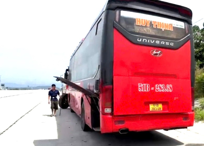 Ph&aacute;t hiện t&agrave;i xế vi phạm nồng độ cồn tr&ecirc;n cao tốc Vĩnh Hảo - Phan Thiết- Ảnh 1.