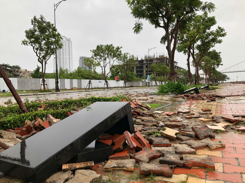 Bão Trà Mi suy yếu thành áp thấp nhiệt đới- Ảnh 12. Bão Trà Mi suy yếu thành áp thấp nhiệt đới- Ảnh 12.