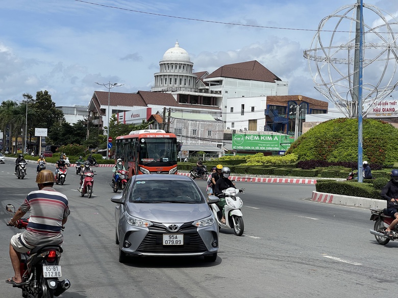 Tiếp tục n&acirc;ng cao chất lượng xe bu&yacute;t Cần Thơ- Ảnh 1.