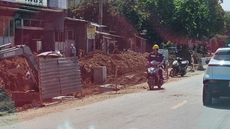 Dự &aacute;n đường gom quốc lộ 3 thi c&ocirc;ng ẩu, chủ đầu tư khẳng định sẽ chấn chỉnh nh&agrave; thầu- Ảnh 3.