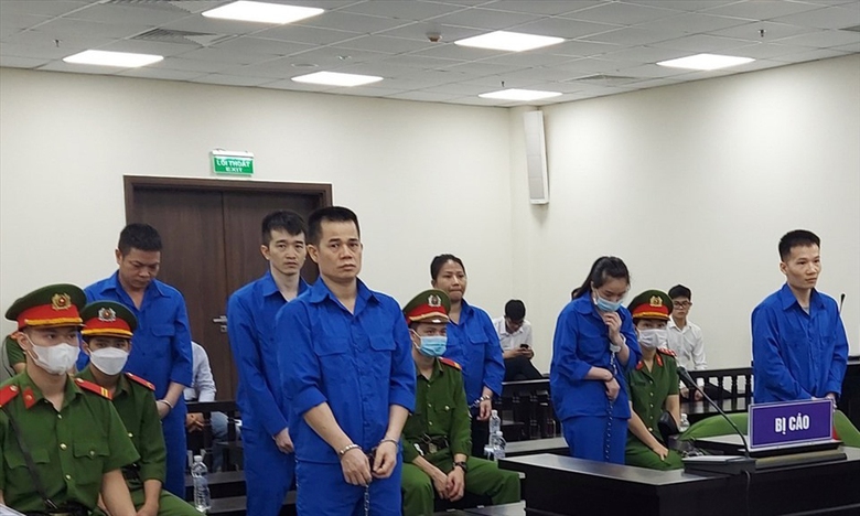 T&igrave;nh tiết chưa h&eacute; lộ về 2 cựu c&ocirc;ng an gi&uacute;p sức cho "b&agrave; tr&ugrave;m" ma t&uacute;y- Ảnh 2.