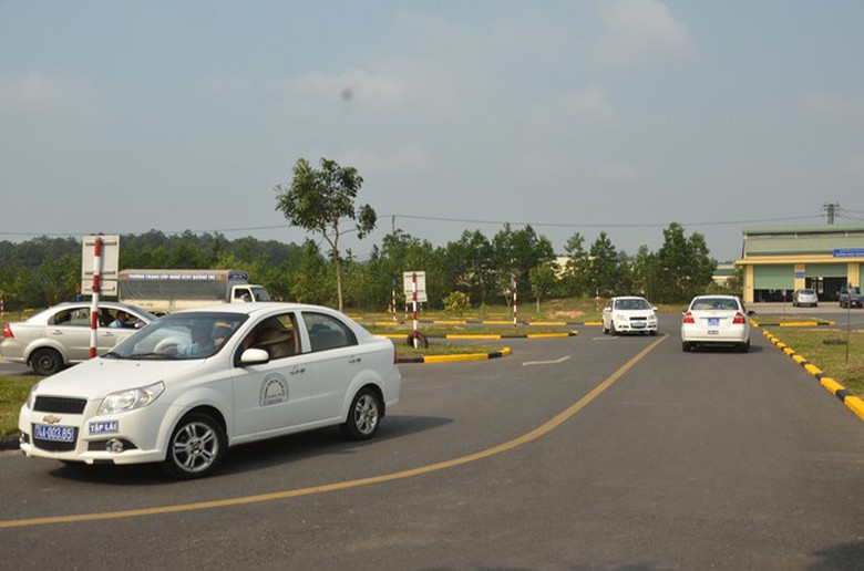 H&agrave; Nội kh&ocirc;i phục lại hoạt động s&aacute;t hạch, cấp GPLX từ 1/11- Ảnh 1.