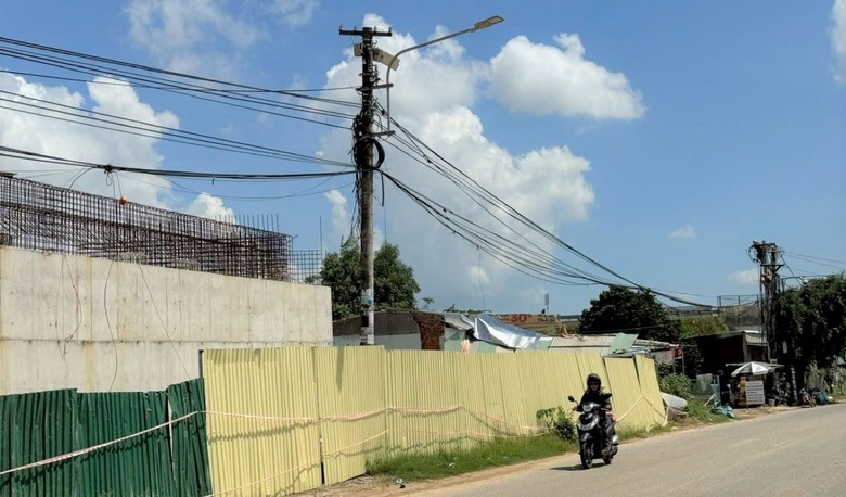 Rốt r&aacute;o gỡ vướng mắc mặt bằng cao tốc qua Quảng Ng&atilde;i- Ảnh 1.