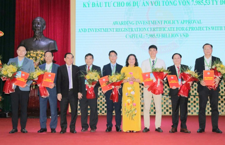 Sáu dự án, gần 8.000 tỷ đồng vừa đầu tư vào Bến Tre- Ảnh 1. Sáu dự án, gần 8.000 tỷ đồng vừa đầu tư vào Bến Tre- Ảnh 1.