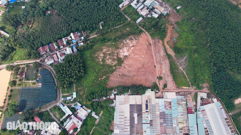 Dự &aacute;n cao tốc Bi&ecirc;n H&ograve;a - Vũng T&agrave;u gặp kh&oacute; v&igrave; vướng mặt bằng- Ảnh 2.