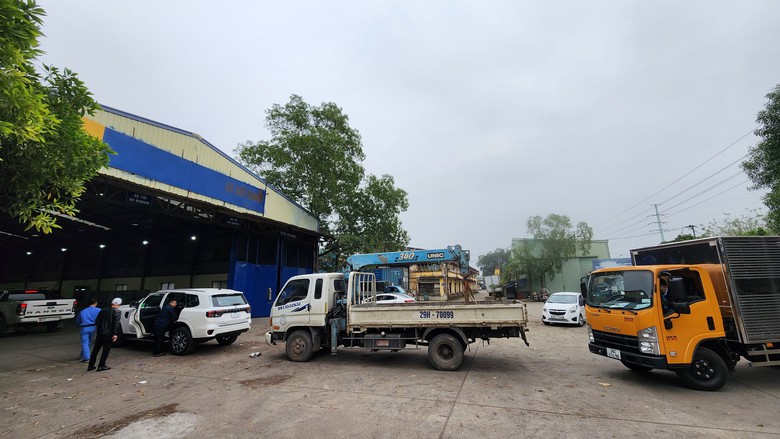 Ngưng thu hồi chứng chỉ đăng kiểm viên bị án treo cho đến ngày 1/1/2025- Ảnh 2. Ngưng thu hồi chứng chỉ đăng kiểm viên bị án treo cho đến ngày 1/1/2025- Ảnh 2.