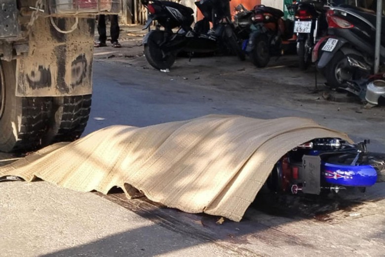 Hiện trường vụ tai nạn - Ảnh: B&aacute;o Nghệ An.