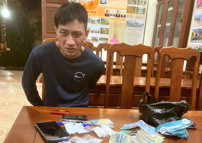 Bắt giữ kẻ bu&ocirc;n ma t&uacute;y sử dụng trẻ em để giao h&agrave;ng- Ảnh 1.