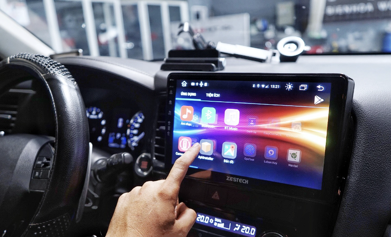 &Ocirc; t&ocirc; lắp m&agrave;n h&igrave;nh giải tr&iacute; Android c&oacute; được đăng kiểm?- Ảnh 1.