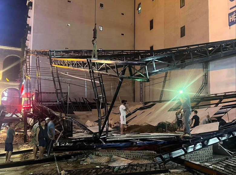 Hưng Y&ecirc;n: Sập nh&agrave; h&agrave;ng đang x&acirc;y, một người nguy kịch- Ảnh 1.