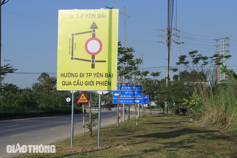 Thêm một cầu ở Yên Bái bị cấm lưu thông, các phương tiện di chuyển ra sao?- Ảnh 3. Thêm một cầu ở Yên Bái bị cấm lưu thông, các phương tiện di chuyển ra sao?- Ảnh 3.