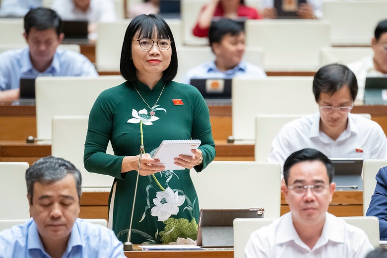 Thống đốc Nguyễn Thị Hồng: Ng&acirc;n h&agrave;ng Nh&agrave; nước kh&ocirc;ng cấm cho vay bất động sản- Ảnh 5.