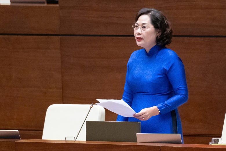 Đại biểu chất vấn "ngân hàng chỉ bán vàng, không mua", Thống đốc Nguyễn Thị Hồng nói gì?- Ảnh 2. Đại biểu chất vấn "ngân hàng chỉ bán vàng, không mua", Thống đốc Nguyễn Thị Hồng nói gì?- Ảnh 2.