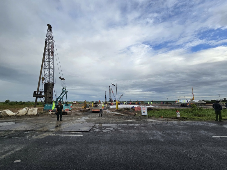 Th&uacute;c nh&agrave; thầu b&aacute;m s&aacute;t kế hoạch thi c&ocirc;ng cao tốc Ch&acirc;u Đốc - Cần Thơ - S&oacute;c Trăng- Ảnh 3.