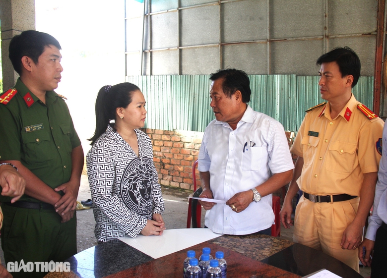 Thăm hỏi, chia sẻ nỗi đau với c&aacute;c gia đ&igrave;nh c&oacute; nạn nh&acirc;n tử vong v&igrave; TNGT ở Ninh Thuận- Ảnh 2.