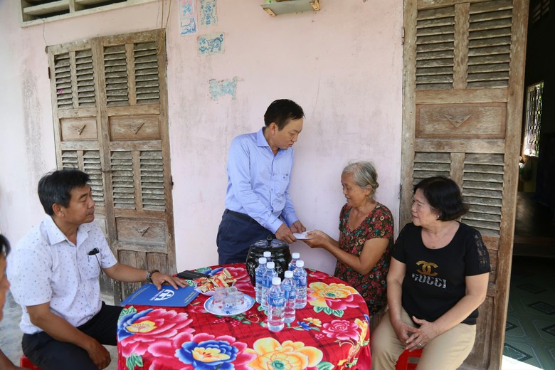 Tiền Giang: K&ecirc;u gọi mạnh thường qu&acirc;n hỗ trợ gia đ&igrave;nh c&oacute; người th&acirc;n bị TNGT- Ảnh 1.