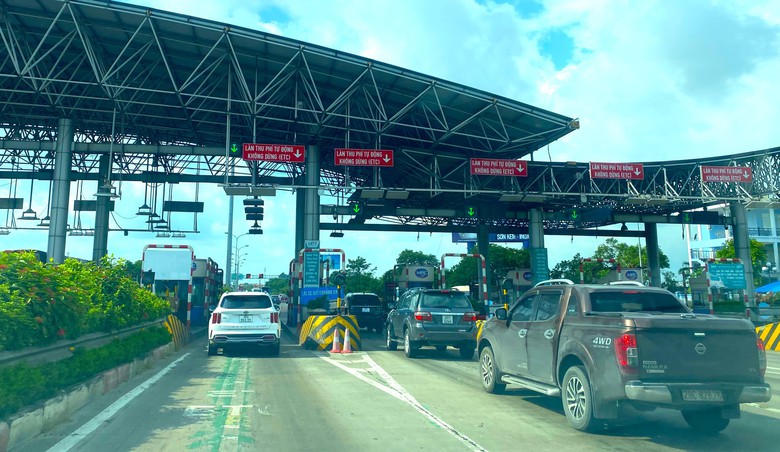 Quy định mới về nh&oacute;m xe được miễn ph&iacute; qua trạm BOT- Ảnh 1.
