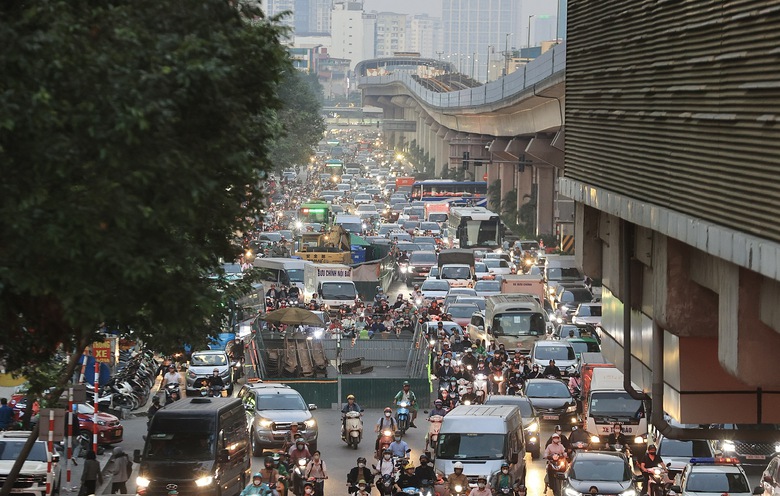 Dự &aacute;n c&oacute; nhiều "l&ocirc; cốt" chiếm đường ở H&agrave; Nội đang thi c&ocirc;ng tới đ&acirc;u?- Ảnh 1.