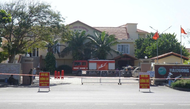 Vũng Tàu cưỡng chế 2 công ty du lịch, lấy mặt bằng chỉnh trang công viên Bãi Sau- Ảnh 2. Vũng Tàu cưỡng chế 2 công ty du lịch, lấy mặt bằng chỉnh trang công viên Bãi Sau- Ảnh 2.