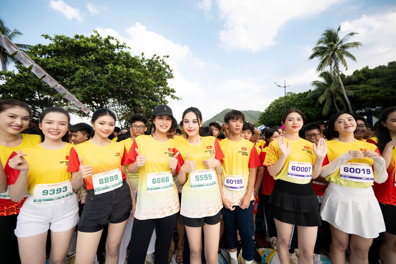 Giải chạy Marathon quốc tế Strong Vietnam tạo cảnh tượng chưa từng có tại TP Vũng Tàu- Ảnh 1. Giải chạy Marathon quốc tế Strong Vietnam tạo cảnh tượng chưa từng có tại TP Vũng Tàu- Ảnh 1.