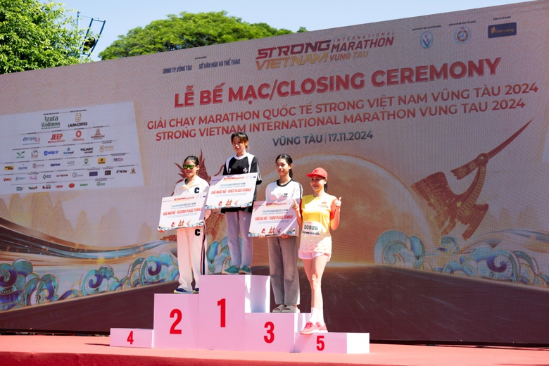 Giải chạy Marathon quốc tế Strong Vietnam tạo cảnh tượng chưa từng có tại TP Vũng Tàu- Ảnh 17. Giải chạy Marathon quốc tế Strong Vietnam tạo cảnh tượng chưa từng có tại TP Vũng Tàu- Ảnh 17.