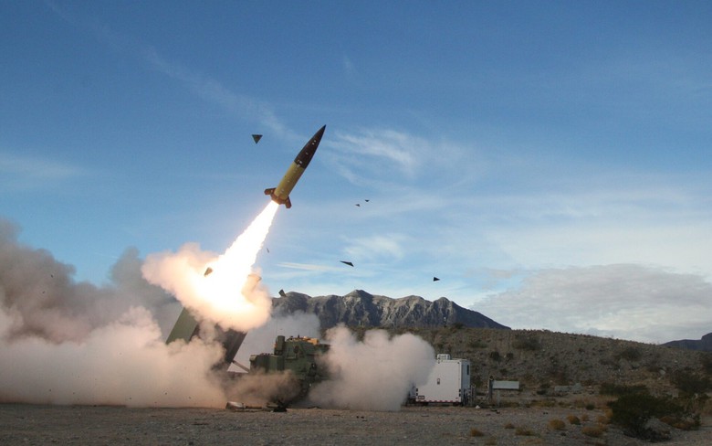 &Ocirc;ng Putin ph&ecirc; chuẩn học thuyết hạt nh&acirc;n mới, cảnh b&aacute;o c&aacute;c nước cần nghi&ecirc;n cứu kỹ