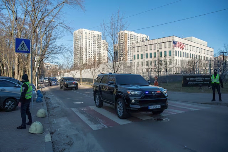 Mỹ đ&oacute;ng cửa Đại sứ qu&aacute;n tại Ukraine do lo ngại bị kh&ocirc;ng k&iacute;ch- Ảnh 1.