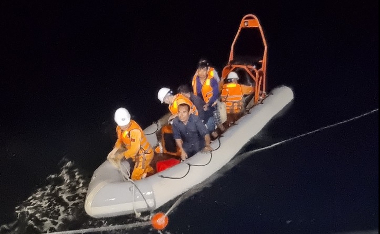 Thi&ecirc;n tai phức tạp, l&agrave;m g&igrave; để n&acirc;ng cao hiệu quả cứu nạn tr&ecirc;n biển?- Ảnh 1.