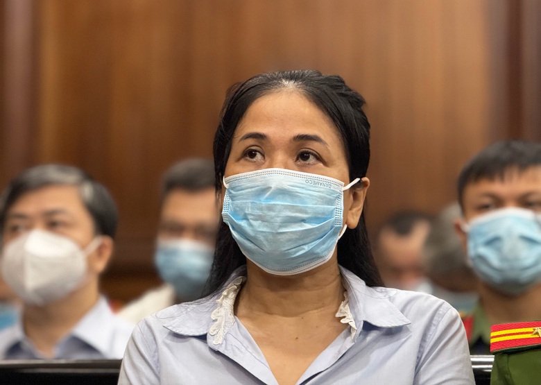 Cựu Bí thư Bến Tre Lê Đức Thọ hầu tòa vì sai phạm tại Xuyên Việt Oil- Ảnh 2. Cựu Bí thư Bến Tre Lê Đức Thọ hầu tòa vì sai phạm tại Xuyên Việt Oil- Ảnh 2.