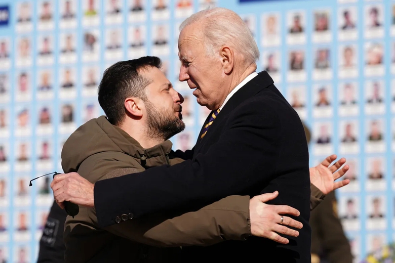 Ông Joe Biden muốn xoá cho Ukraine khoản nợ 4,65 tỷ USD- Ảnh 1. Ông Joe Biden muốn xoá cho Ukraine khoản nợ 4,65 tỷ USD- Ảnh 1.
