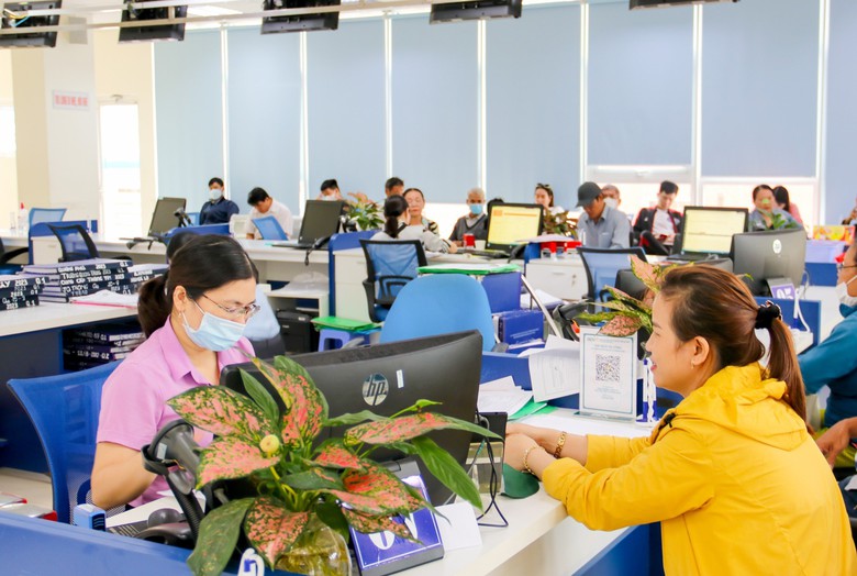 Đ&acirc;u l&agrave; b&iacute; quyết đưa Quảng Ng&atilde;i th&agrave;nh qu&aacute;n qu&acirc;n thanh to&aacute;n trực tuyến sử dụng dịch vụ c&ocirc;ng- Ảnh 4.