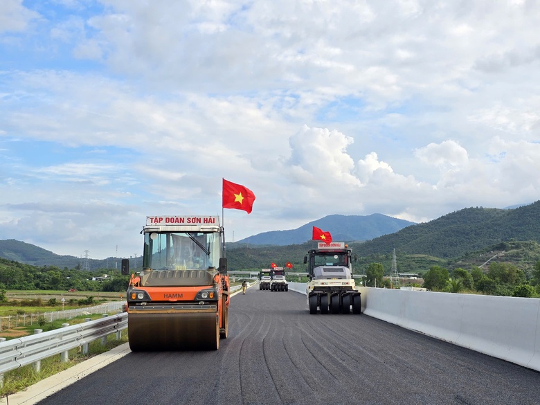 Bộ GTVT giải ng&acirc;n hơn 51.000 tỷ đồng trong 11 th&aacute;ng- Ảnh 1.