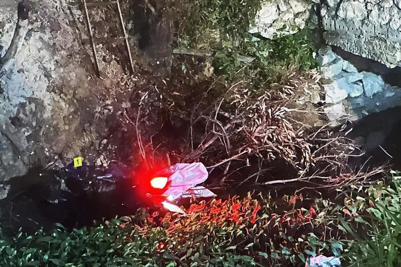 Danh t&iacute;nh bốn người c&ugrave;ng nh&agrave; tử vong trong vụ tai nạn ở Chương Mỹ- Ảnh 1.