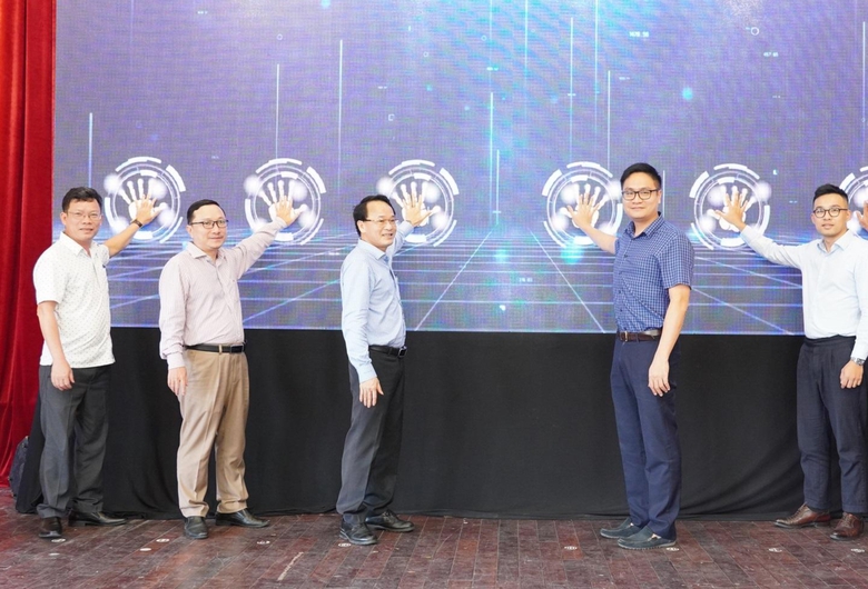 Quảng Ngãi đồng hành cùng doanh nghiệp trong chuyển đổi số- Ảnh 4. Quảng Ngãi đồng hành cùng doanh nghiệp trong chuyển đổi số- Ảnh 4.