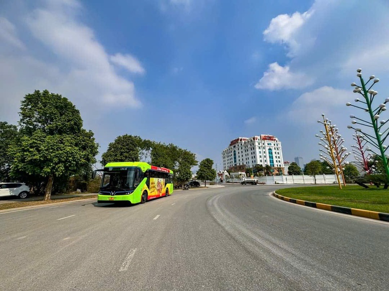 B&aacute;o Giao th&ocirc;ng tổ chức tọa đ&agrave;m xanh h&oacute;a xe bu&yacute;t H&agrave; Nội- Ảnh 1.