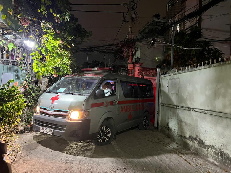 Điều tra nguy&ecirc;n nh&acirc;n đ&ocirc;i nam nữ tử vong trong ph&ograve;ng trọ ở TP.HCM- Ảnh 2.