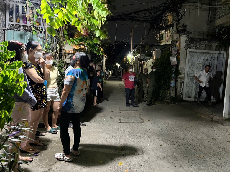 Điều tra nguy&ecirc;n nh&acirc;n đ&ocirc;i nam nữ tử vong trong ph&ograve;ng trọ ở TP.HCM- Ảnh 1.